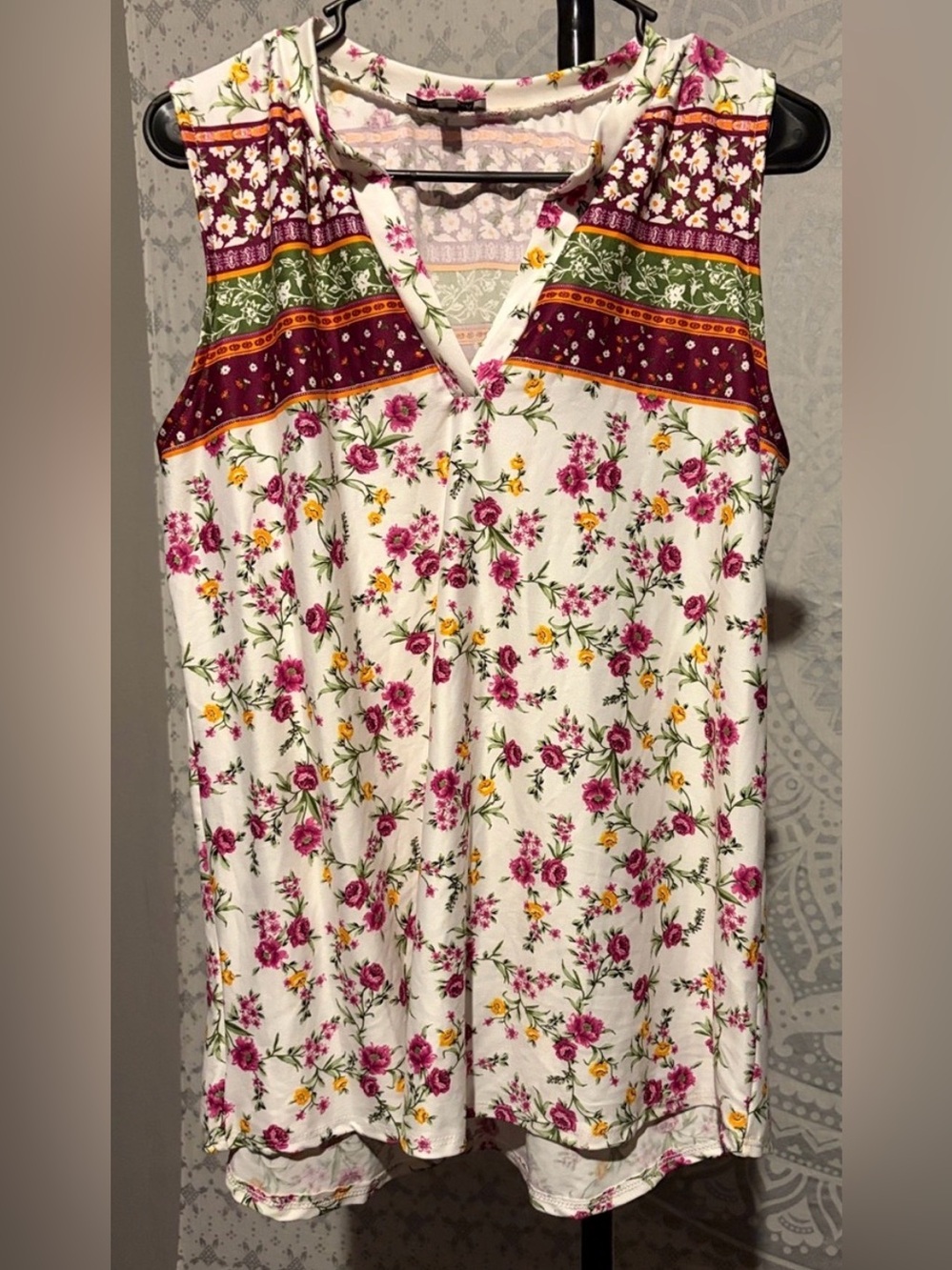 white birch Floral V-Neck Sleeveless Tank in White, Pink & Yellow